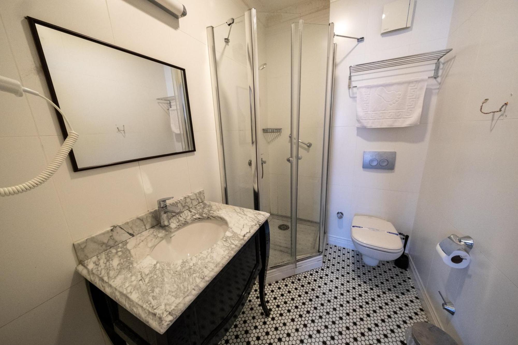 The Luxury Frame Suites Istanbul Exteriör bild